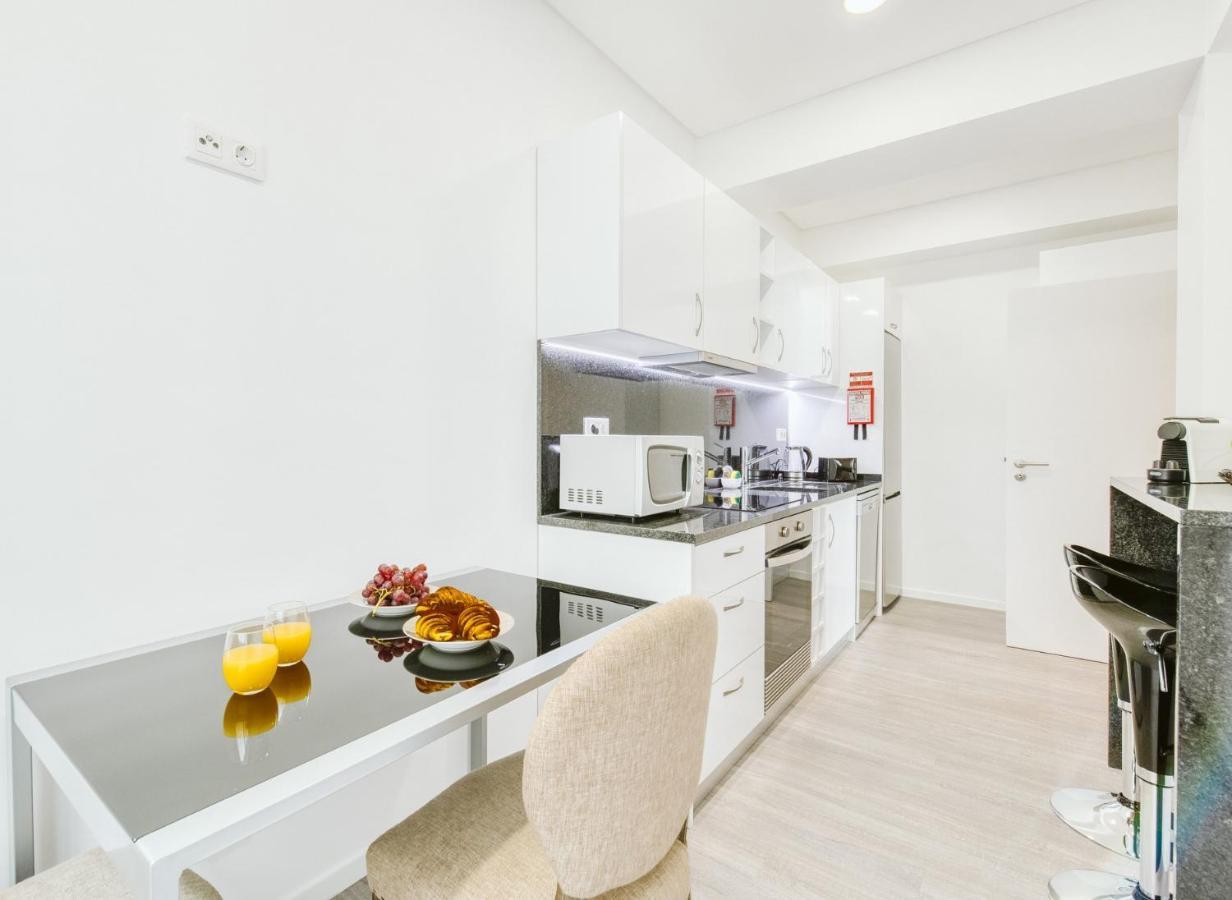 Madeira Xhic Apartment By Amazing Madeira ฟุงชาล ภายนอก รูปภาพ