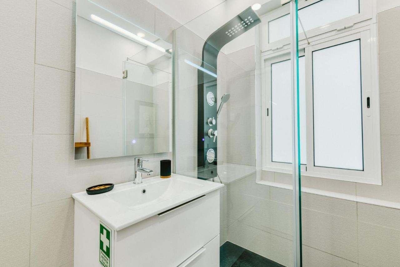 Madeira Xhic Apartment By Amazing Madeira ฟุงชาล ภายนอก รูปภาพ